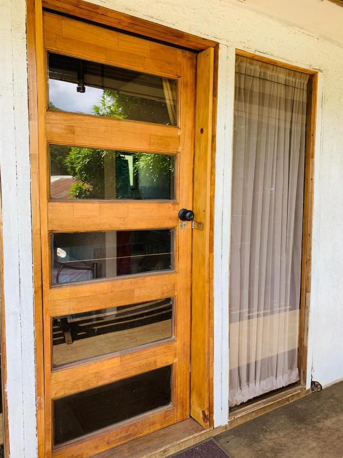 Auberge de jeunesse Mata Nui à Hanga Roa Extérieur photo